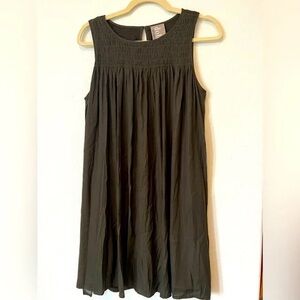 Medium Anthropologie Dolan Sleeveless smocked trapeze tank dress olive green